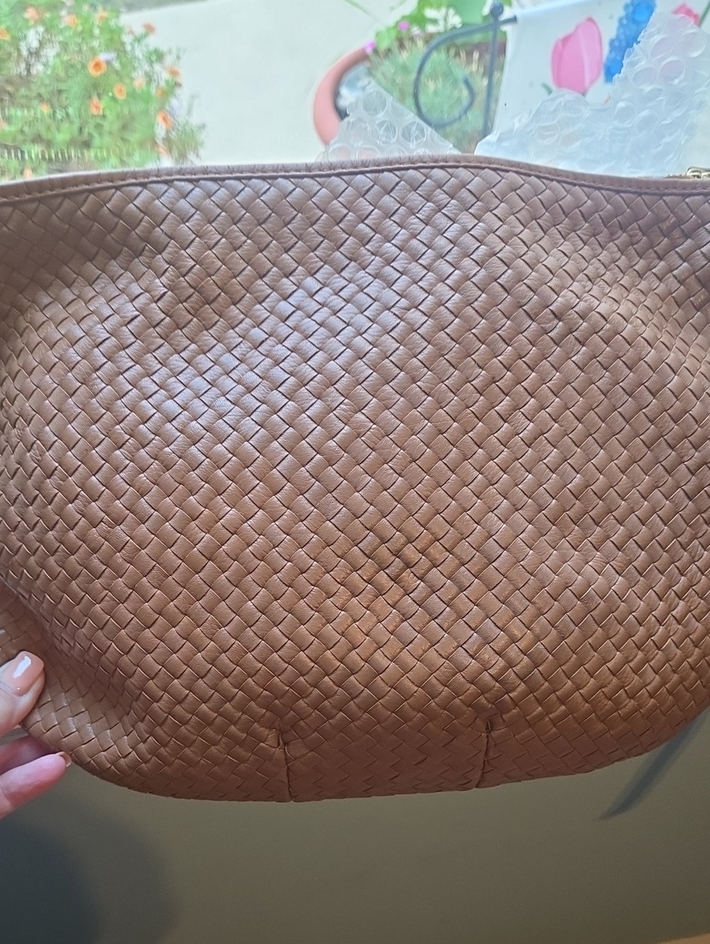 Quince Sloane Handwoven Shoulder Bag - Cognac 🤎 - Picture 6 of 7